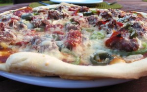 IMG_0102 (færdig pizza) IMG_0102 (færdig pizza)
