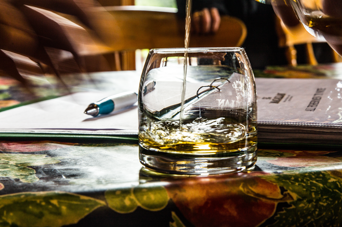 In here we pour whisky! Foto: Mikkel Bækgaard...