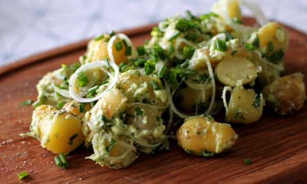 Avokado-rygeost creme og nye kartofler - win!
