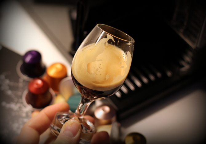 Nespresso Reveal Glasses REVIEW & UNBOXING, Riedel Coffee Glasses, Intense & Mild Collection
